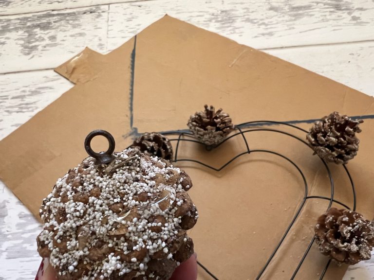 diy pinecone heart wreath ReFabbed