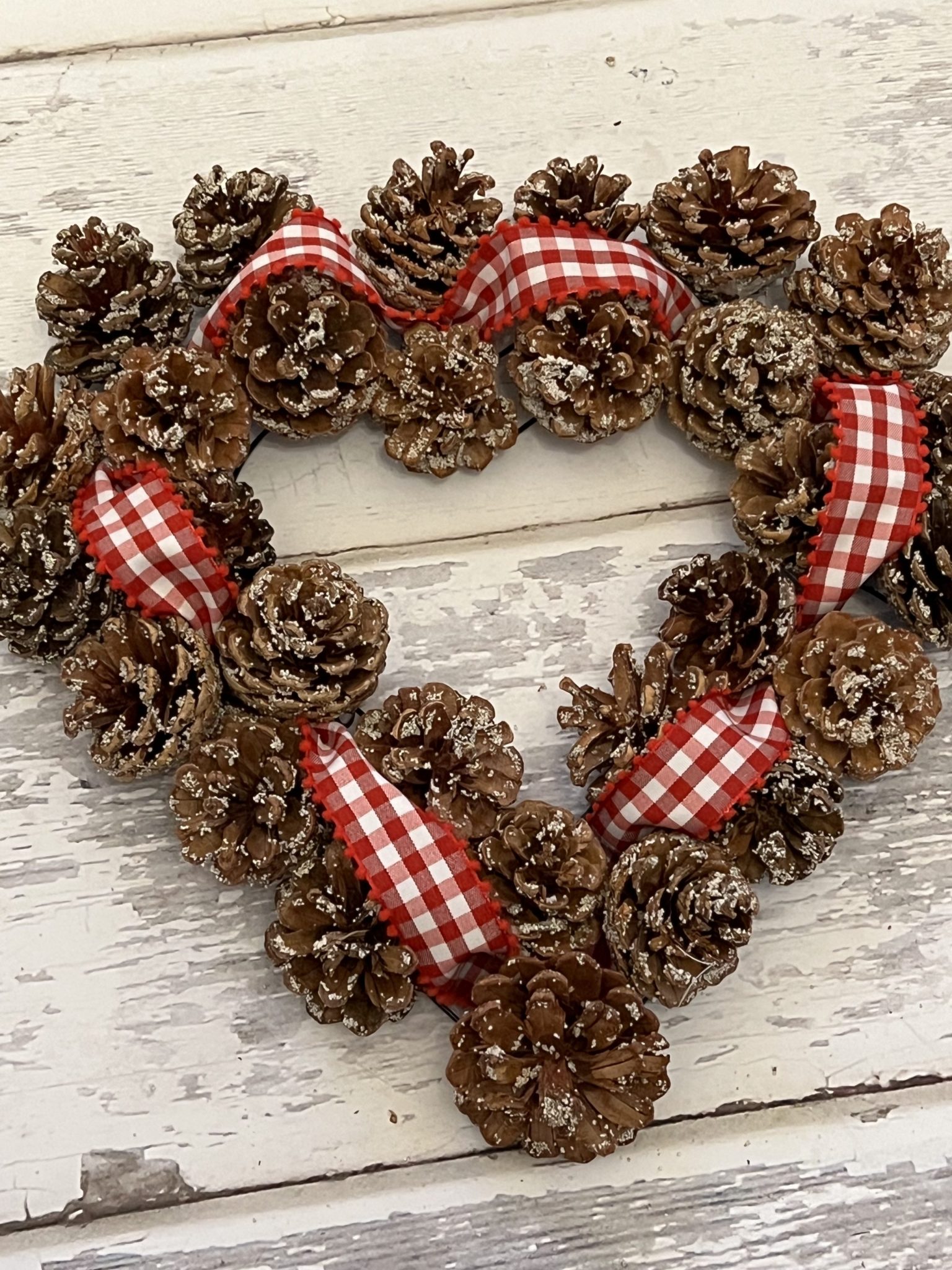 diy pinecone heart wreath ReFabbed