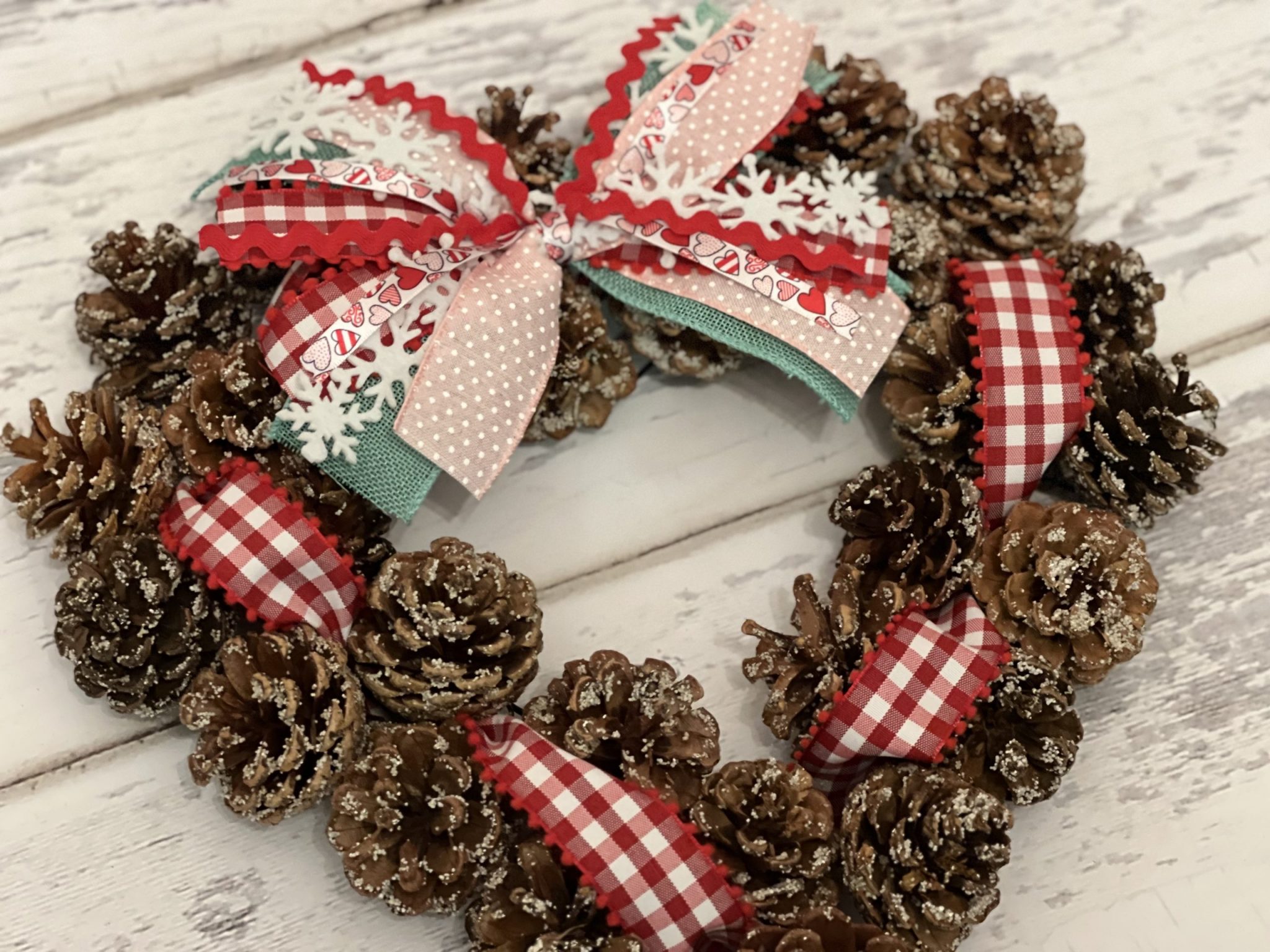 diy pinecone heart wreath ReFabbed