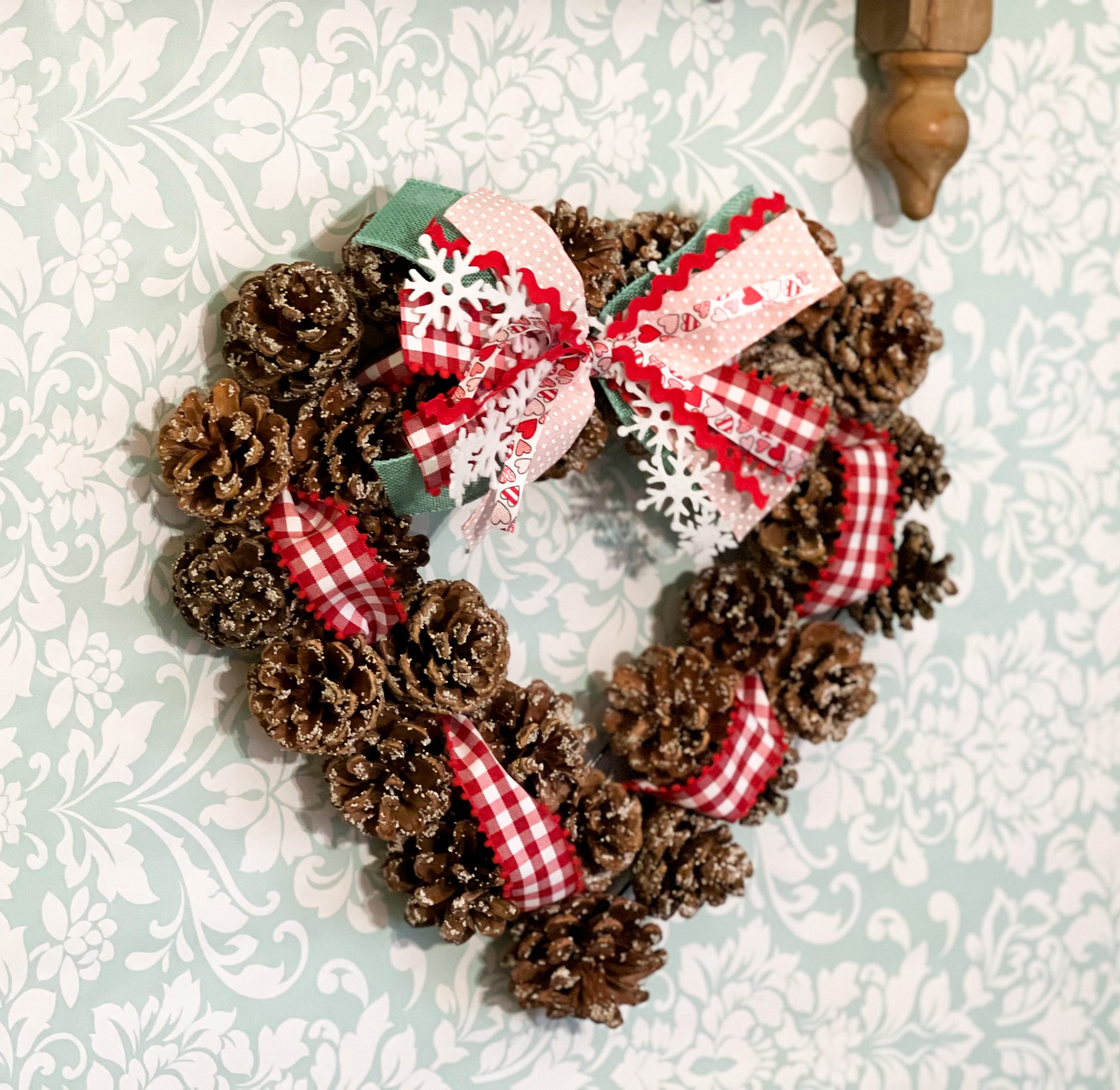 diy pinecone heart wreath ReFabbed