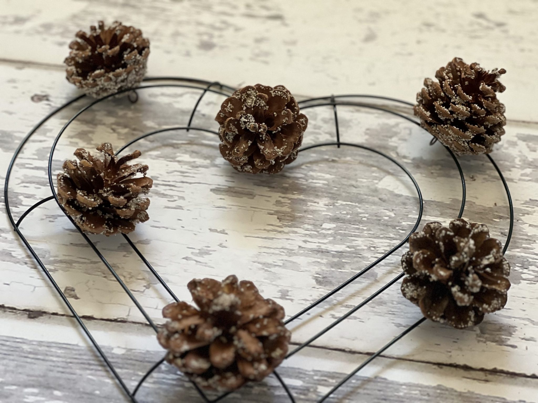 diy pinecone heart wreath ReFabbed