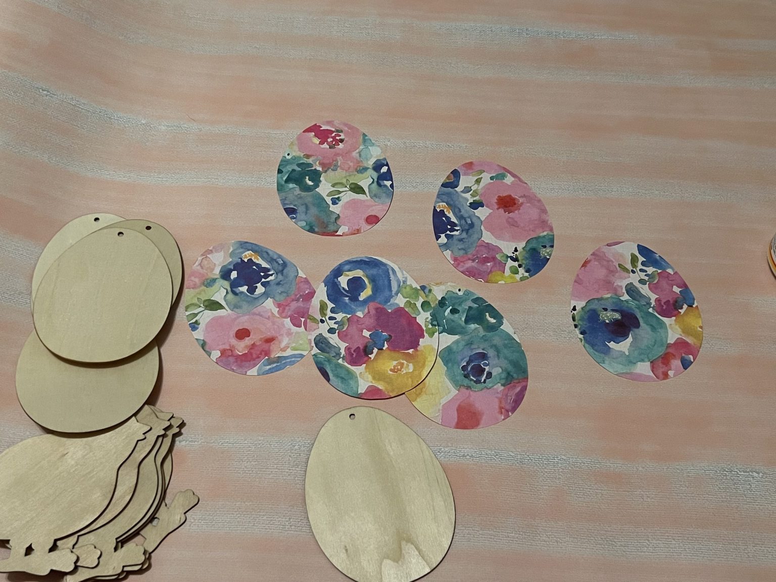 diy dollar tree easter charger ReFabbed