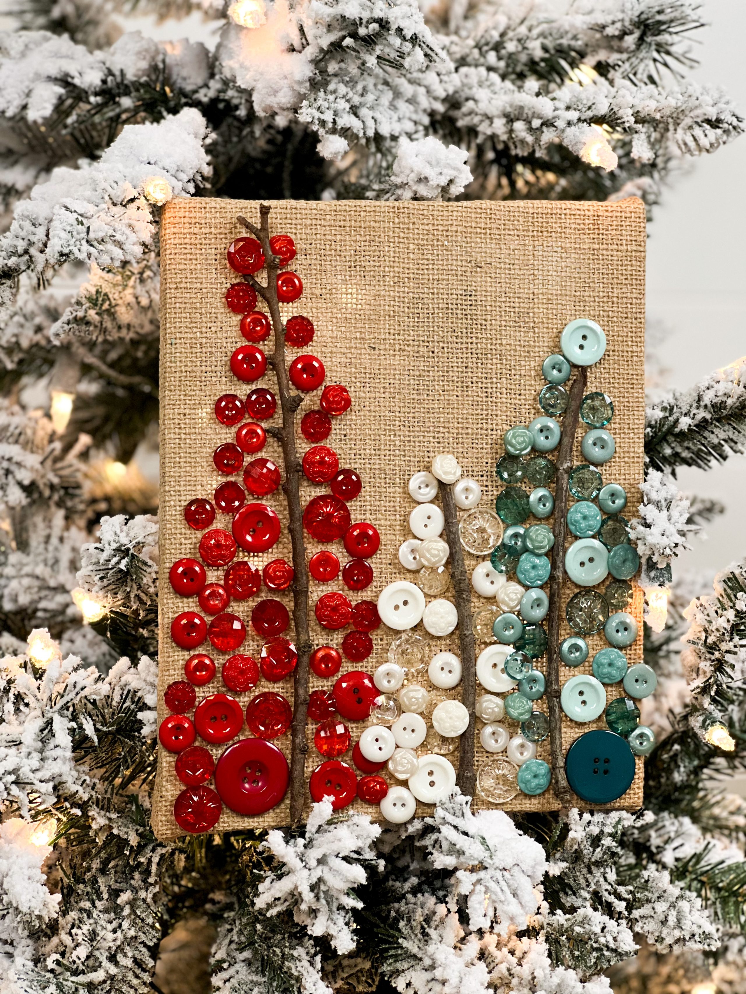 how-to-make-christmas-trees-with-buttons-re-fabbed