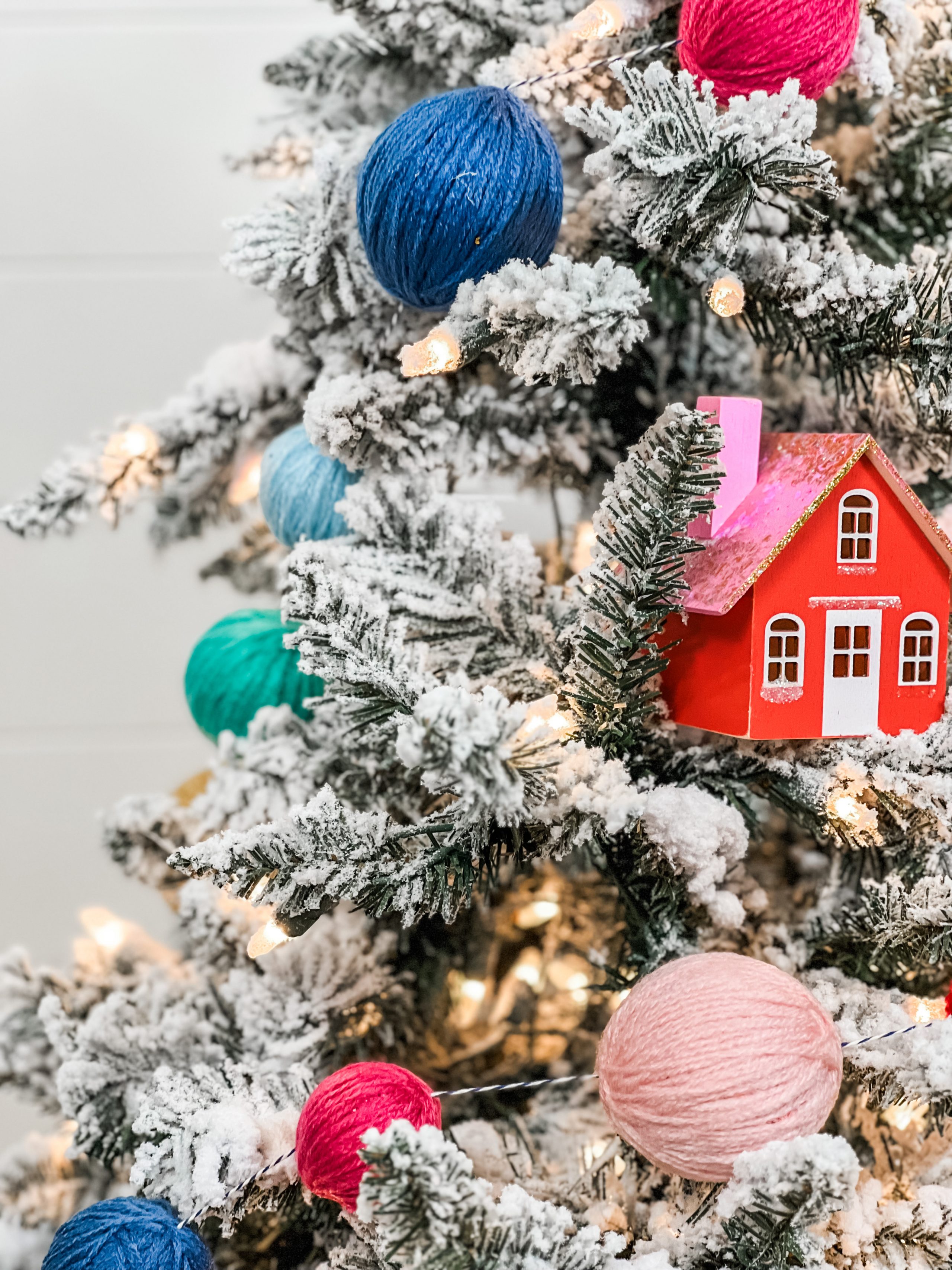 how to make christmas garland with yarn ReFabbed