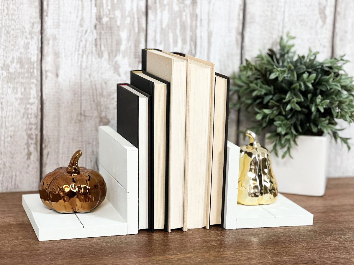 how to make bookends with dollar tree supplies ReFabbed