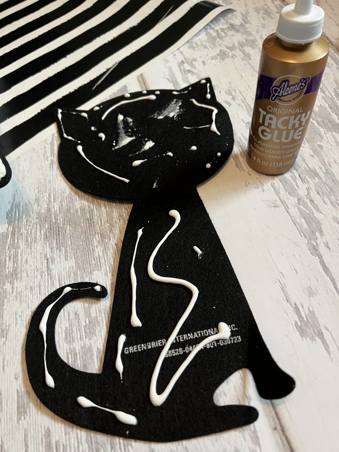 how to make a diy halloween cat pillow ReFabbed