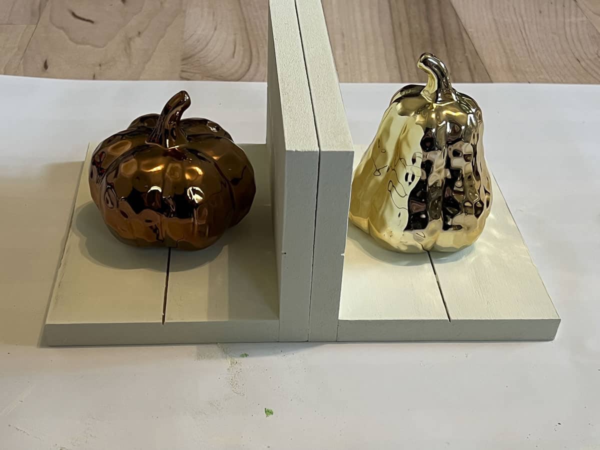 how to make bookends with dollar tree supplies ReFabbed