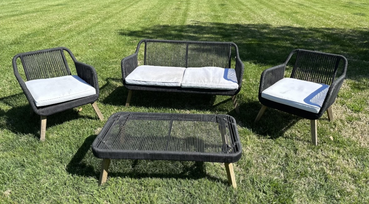 diy easy outdoor furniture makeover - Re-Fabbed
